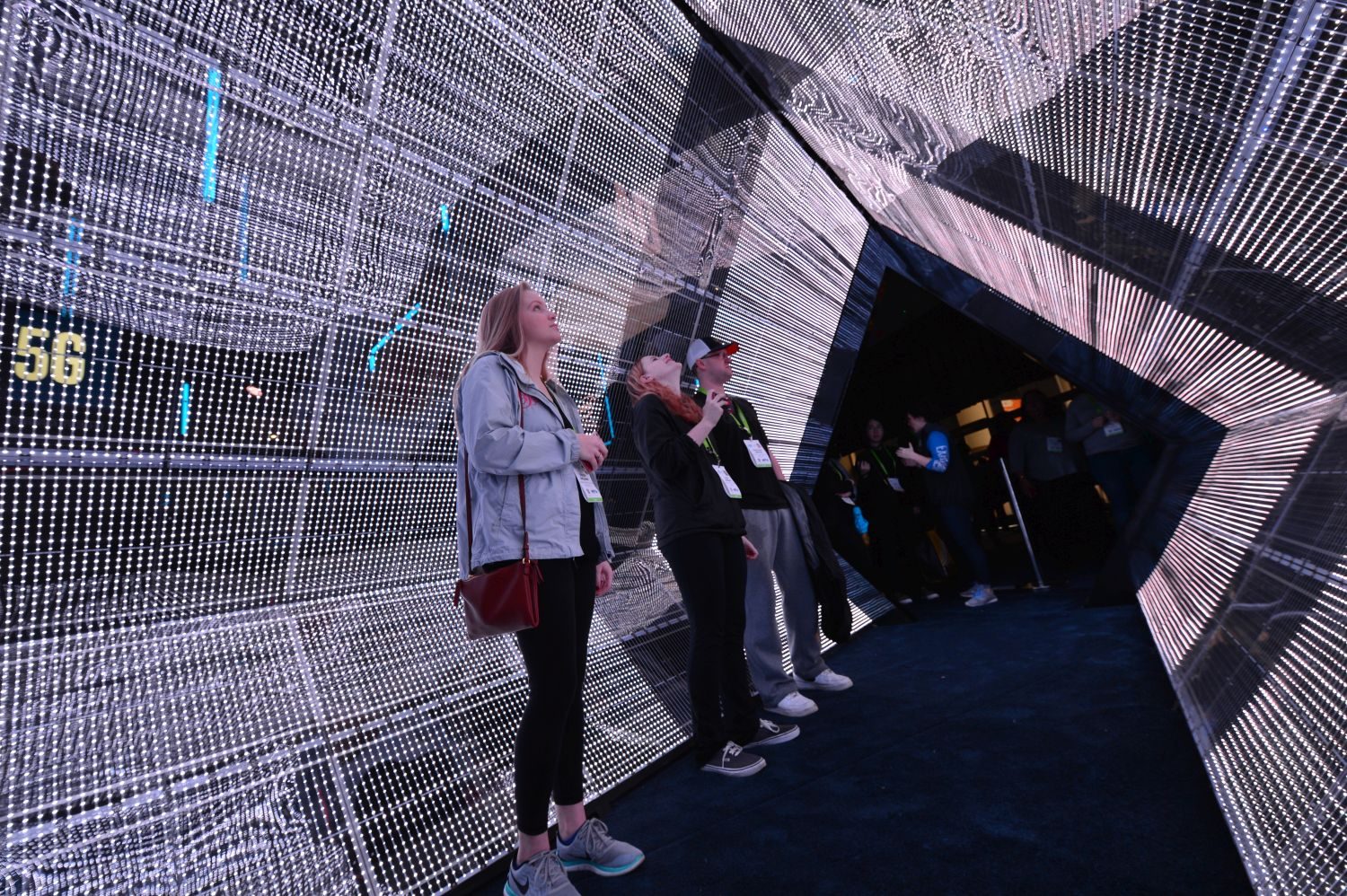 Intel 5G tunnel @ CES 2018 — 3